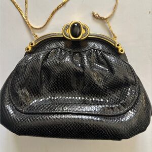 FINESSE LA MODEL BRAND BLACK TEXTURED BAG SHOULDER/CROSSBODY
WITH GOLD CHAIN